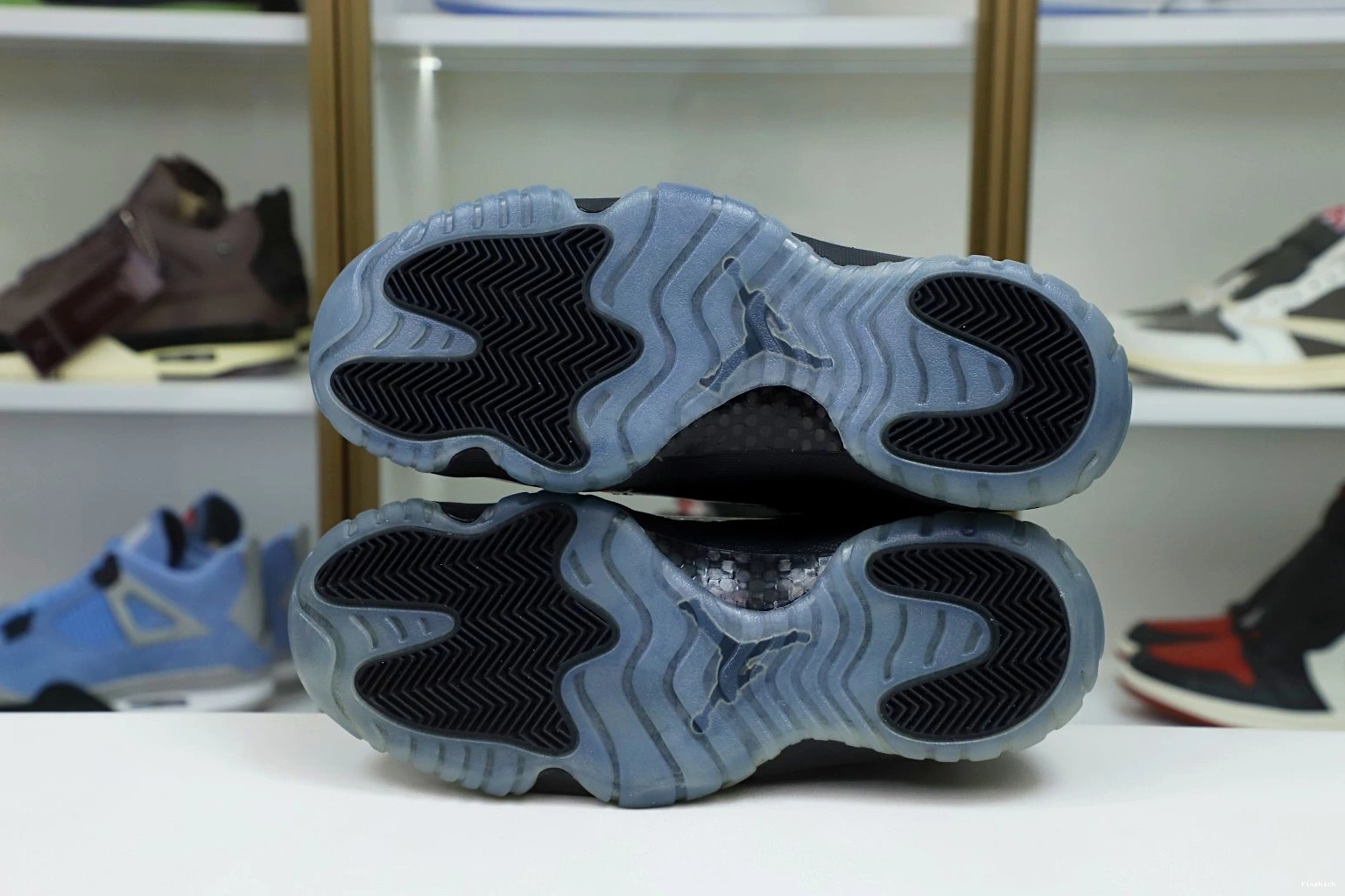 JORDAN 11 RETRO 'CAP GOWN' AIR AND 0826